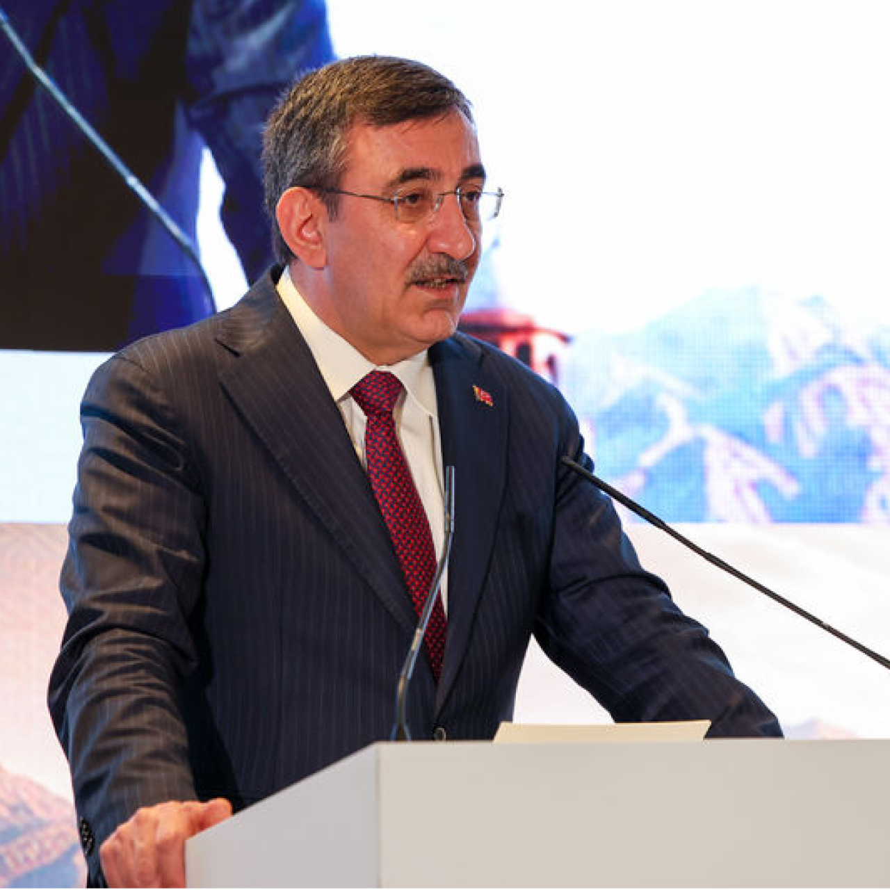 "Türkiye-Pakistan ticareti 5 milyar doların üzerine çıkmalı"