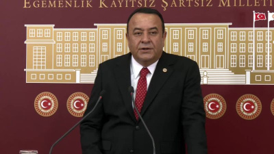 Adnan Beker CHP'den istifa etti