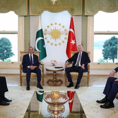 Pakistan Başbakanı İstanbul'da