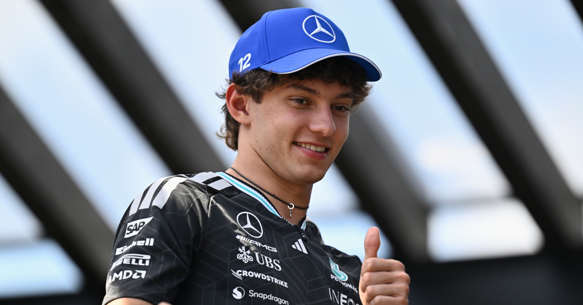 Britanya'da pole pozisyonu Antonelli'nin!