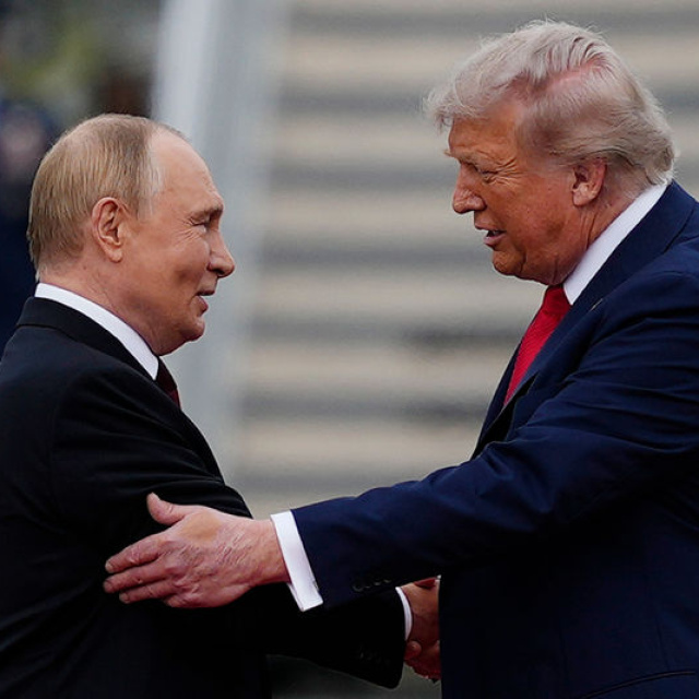 Putin ile Trump telefonda görüştü