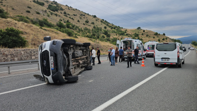 Minibüs devrildi: 16 yaralı