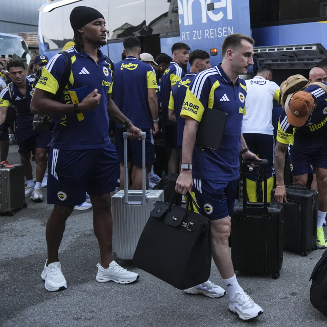 Fenerbahçe kamp için Avusturya’ya geldi!