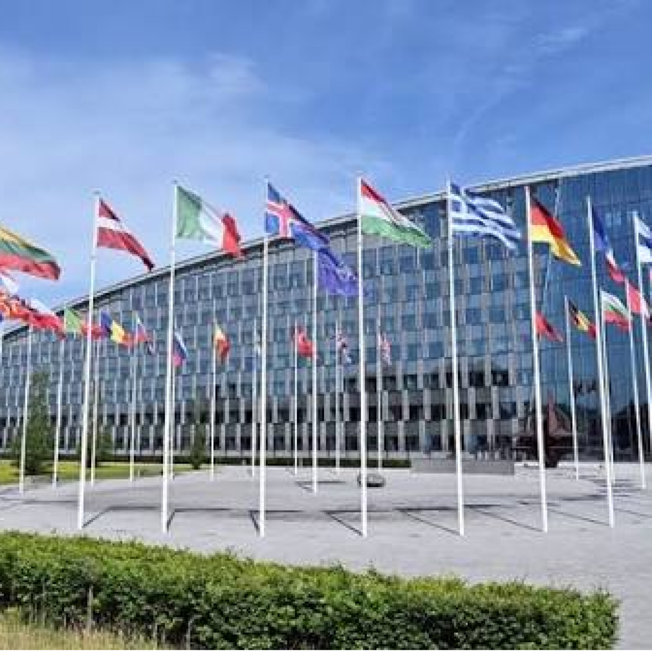 NATO Zirvesi'nde 70 trilyon dolarlık buluşma