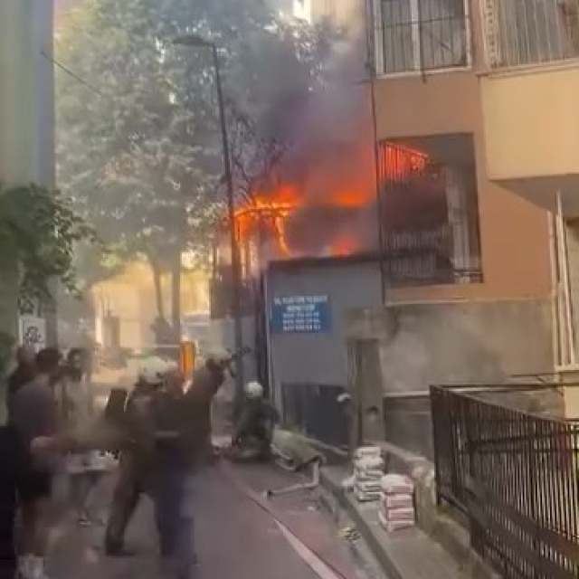 Beşiktaş'ta korkutan yangın!