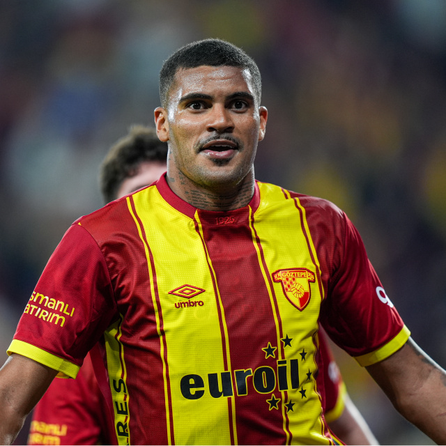 Göztepe, Santos'u Partizan'a kiraladı!