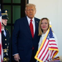 "Meloni, Trump ile zorunlu diplomatik temaslarla bulunacak"