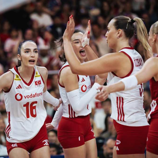 Filenin Sultanları'nın rakibi Polonya!