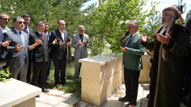 Uluslararası Dede Korkut Şöleni başladı