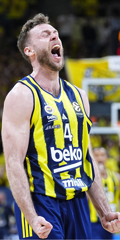 Melli 2 yıl daha F.Bahçe'de!