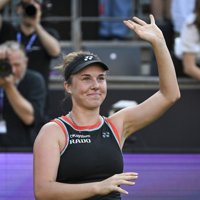 Noskova ve Kostyuk yarı finalde!