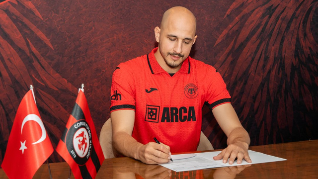 Çorum FK kalesini güçlendirdi!