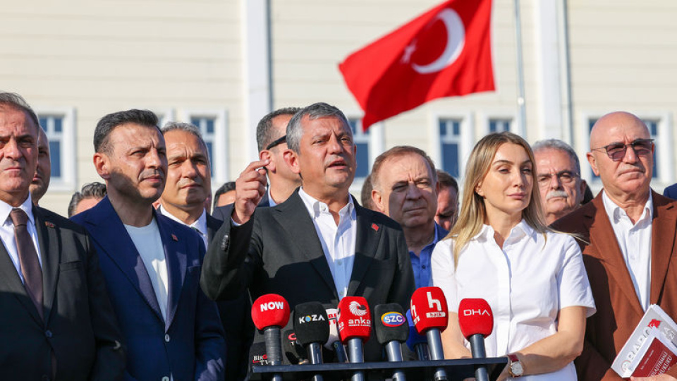 Özgür Özel, Silivri'de konuştu