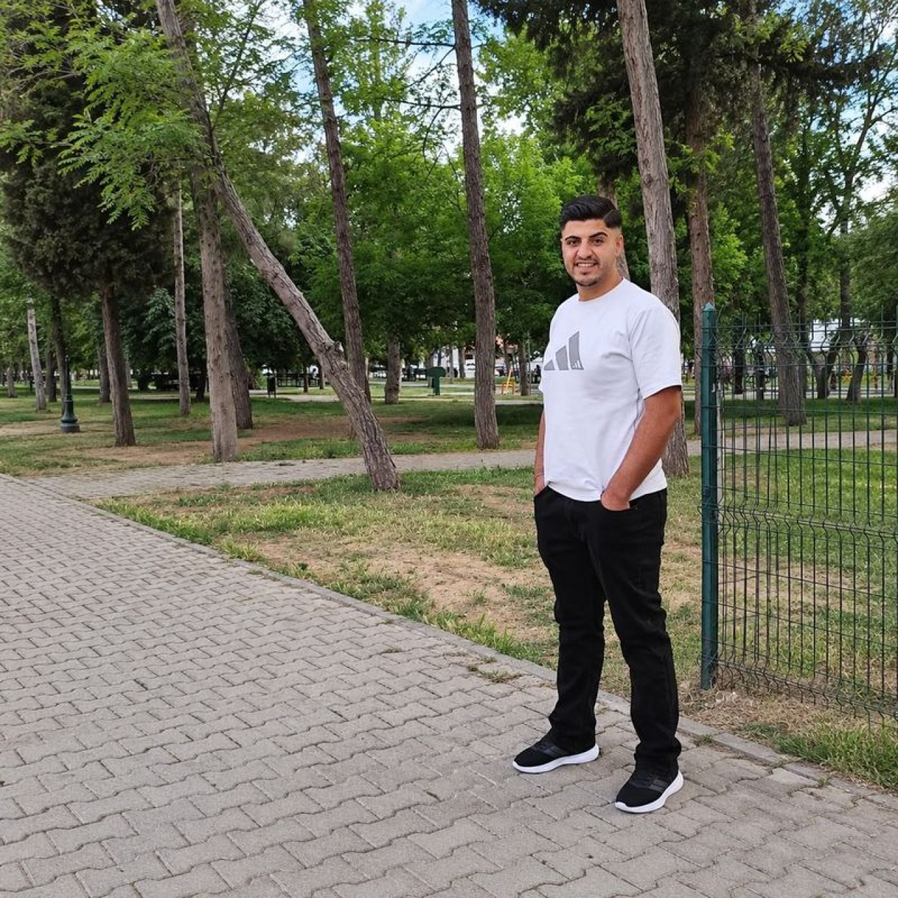 Kardeşten ağabeye 14 kurşun!