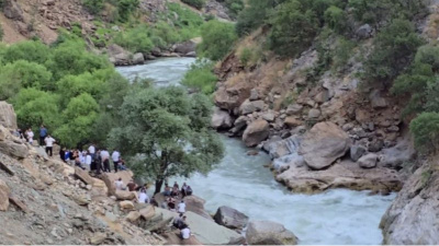 Balık tutarken çaya düşen genç aranıyor