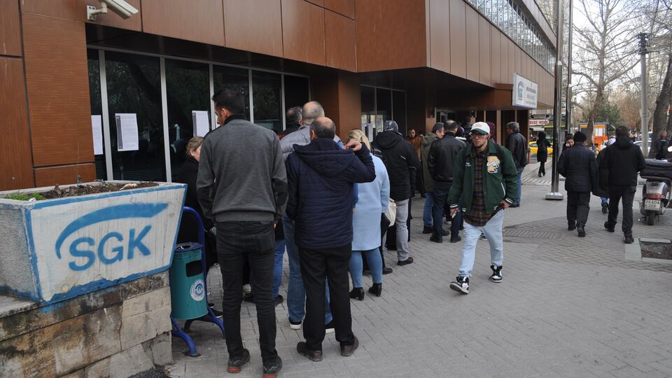 Emekli sayısında EYT etkisine mola