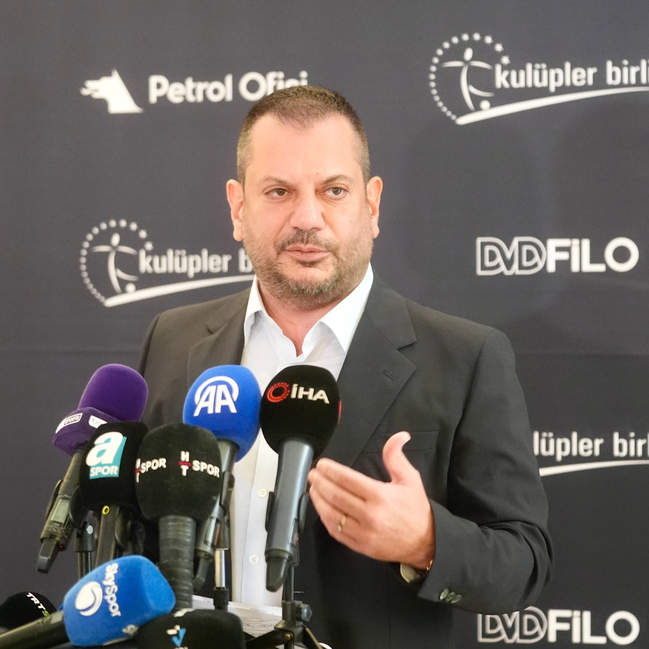 Kulüpler Birliği Ertuğrul Doğan'la devam!