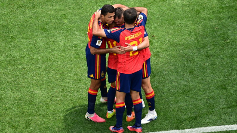 İspanya son nefeste yarı finalde!