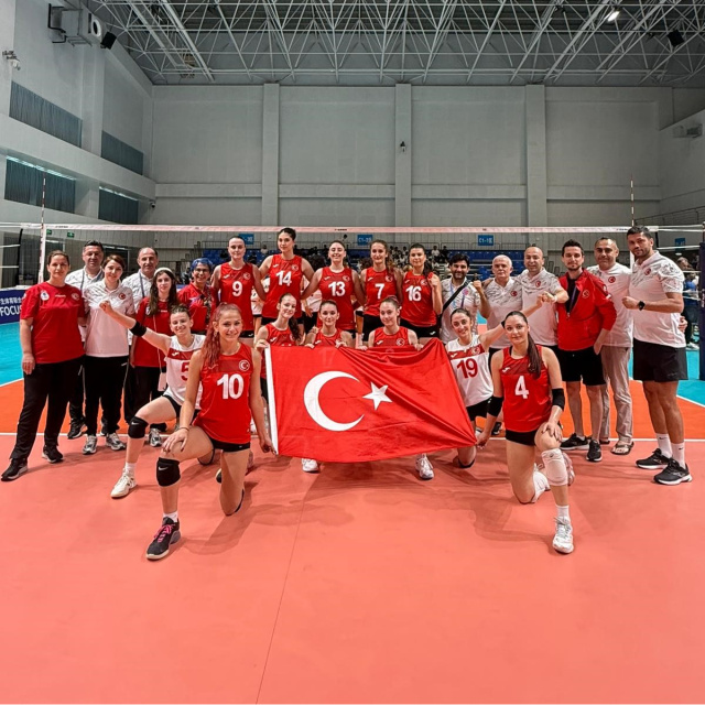Genç Sultanlar'dan dünya ikinciliği!