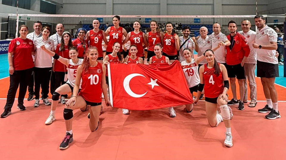 Genç Sultanlar'dan dünya ikinciliği!