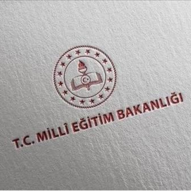 MEB'de ek ders ve tazminat düzenlemeleri yürürlüğe girdi