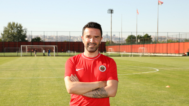Gökhan Gönül'ün yeni adresi G.Birliği!