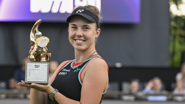 Wimbledon'da şampiyon Linda Noskova!