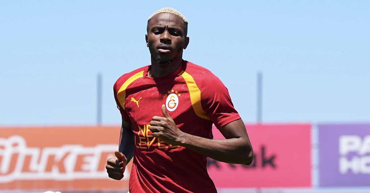 Osimhen, takımla çalışmalara başladı!