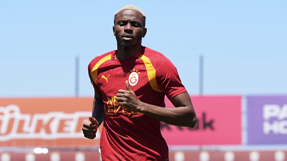 Osimhen, takımla çalışmalara başladı!