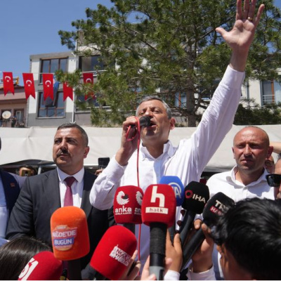 "Bu hizmet odaklı yürüyüşü kimse engelleyemez"