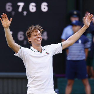 Wimbledon'un kralı Sinner!