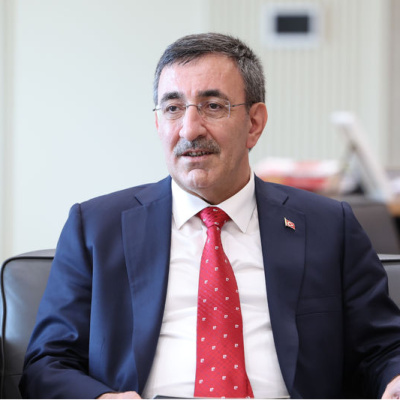 "Bağımsız dış politika için savunma sanayisi olmak zorunda"