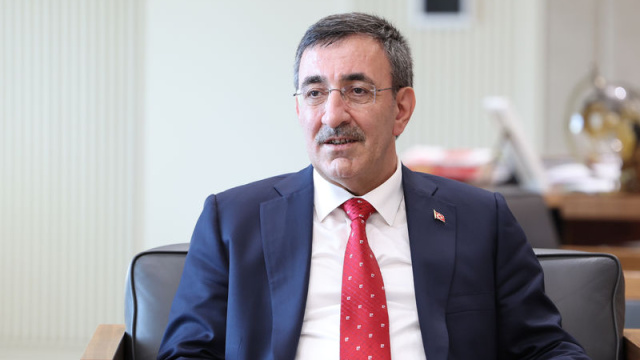 "Bağımsız dış politika için savunma sanayisi olmak zorunda"