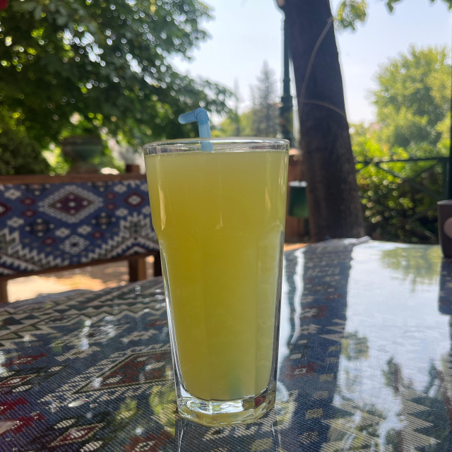 Açıkta bekleyen limonatada risk!