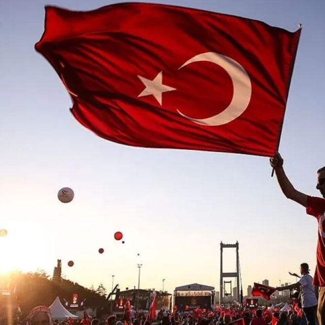 15 Temmuz resmi tatil mi?
