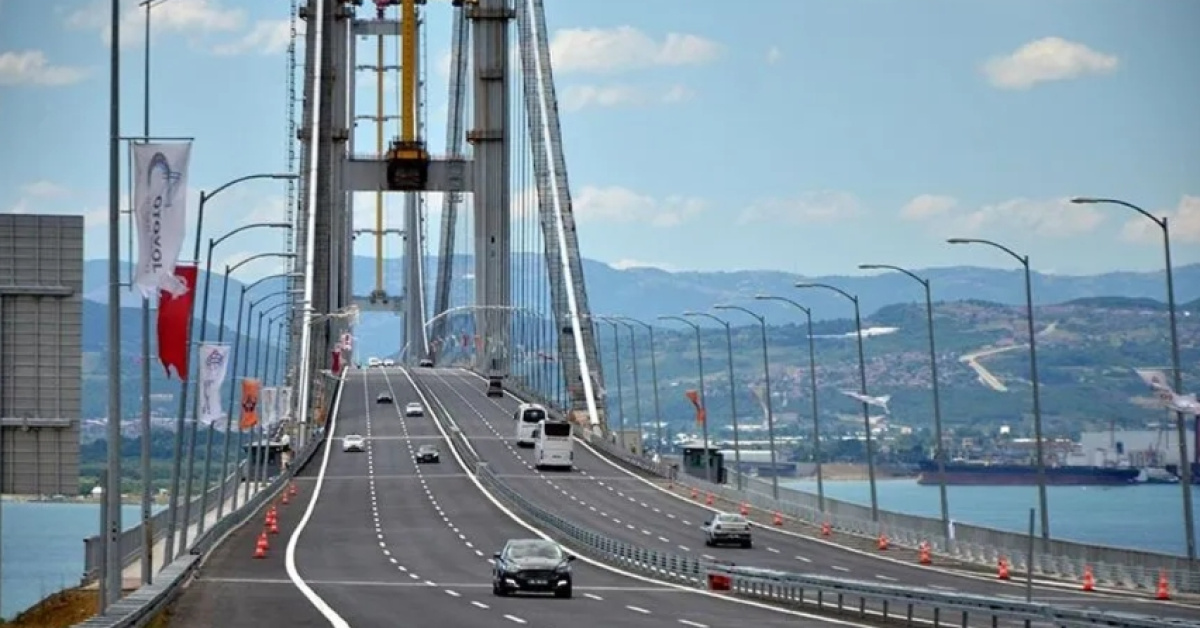 Bugün köprü ve otoyollar ücretsiz mi olacak? 15 Temmuz 2026 Çarşamba ...