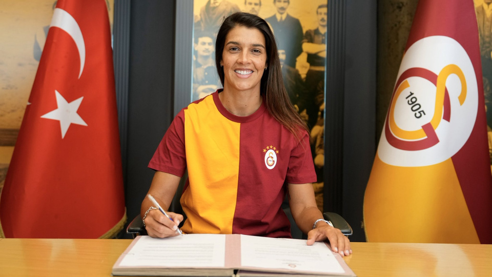 Galatasaray'dan stoper takviyesi!