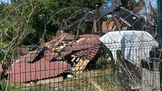 İSKİ'den Büyükçekmece'de kaçak yapı yıkımı