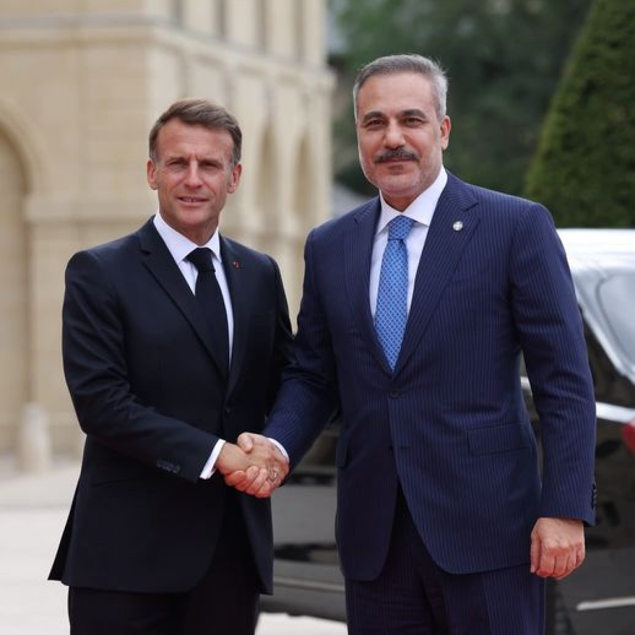Bakan Fidan, Paris'teki zirveye katıldı
