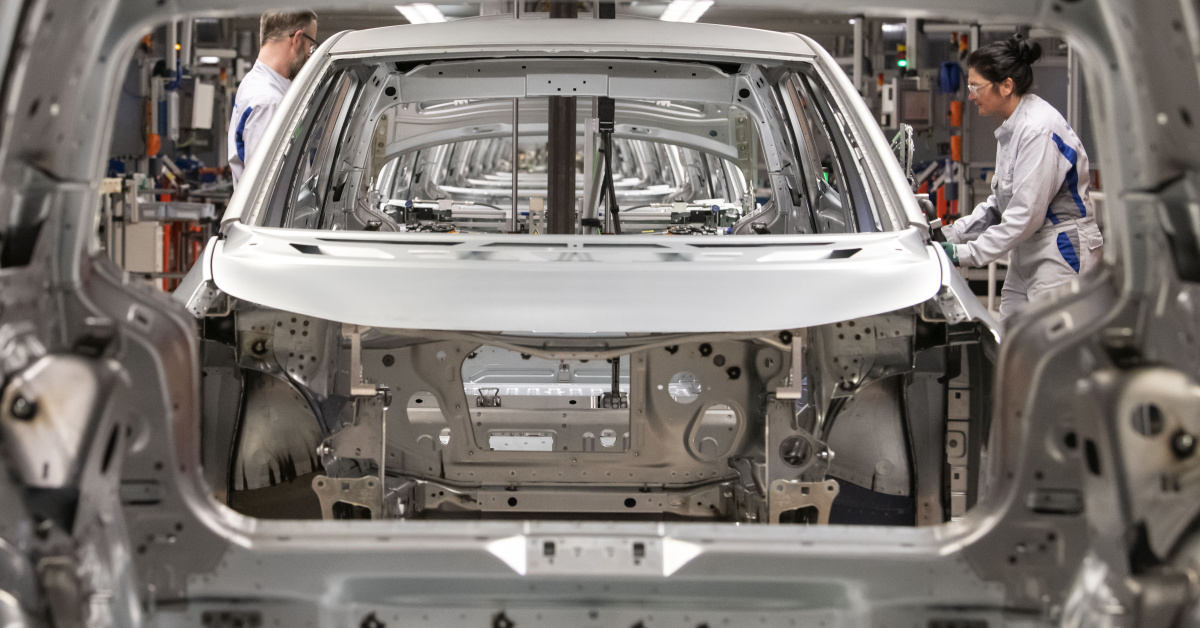 Volkswagen CEO'su: 100 bin kişiyi işten çıkarabiliriz