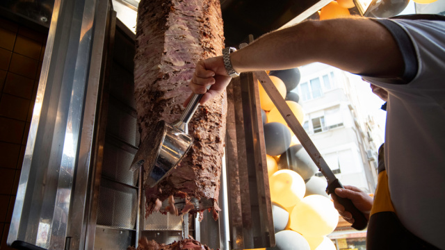 "3 bin TL'cik" diyerek döner satan işletmeye ceza