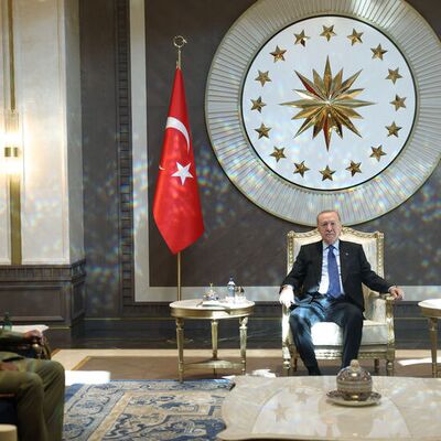 Pakistan Savunma Kuvvetleri Komutanı'nı kabul etti