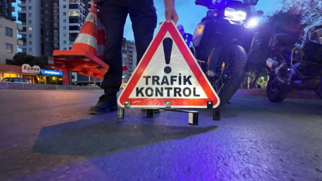 Mersin'de 1307 araç trafikten men edildi