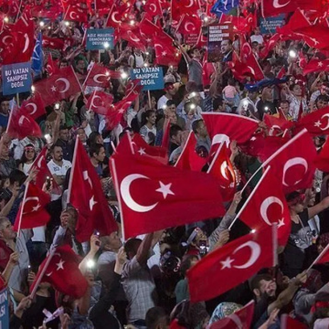 15 Temmuz bugün resmi tatil mi?