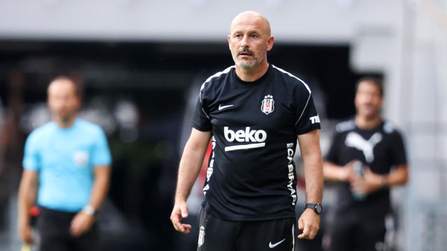 "Trossard benim sistemimde daha çok parlar"