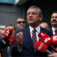 Özgür Özel'den 'yeni parti' mesajı
