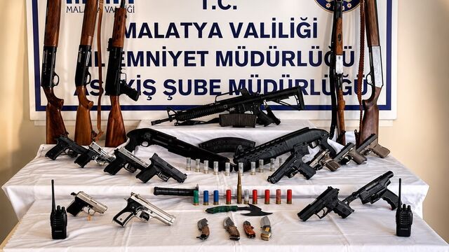 Silah teşhiri operasyonu: 56 gözaltı