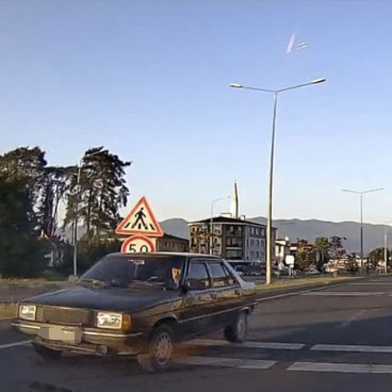 Ters şeritten giden sürücüye 90 bin lira ceza