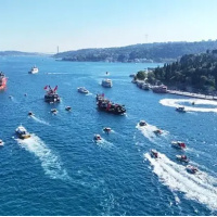 İstanbul Boğazı'nda 'Denizden Karaya 15 Temmuz' korteji