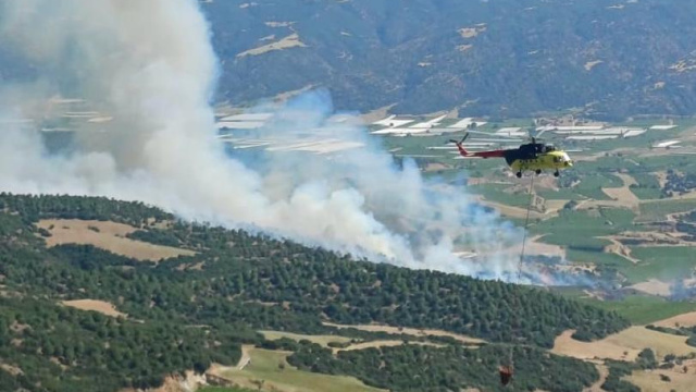 3 bölgede sağanak ve sel tehlikesi, 2 bölgede fırtına ve yangın alarmı